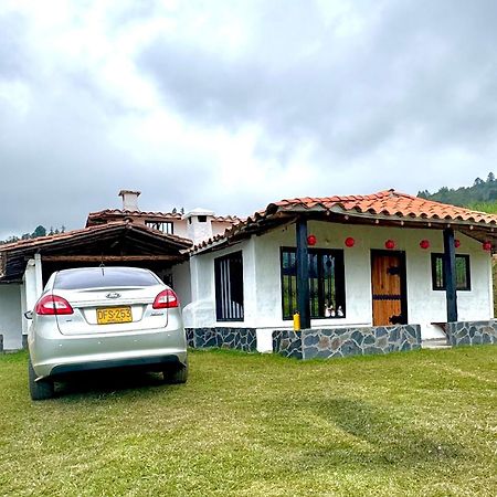 La Colina Magik Villa Guarne Exteriör bild